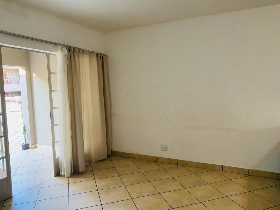 2 Bedroom Property for Sale in Waterval East North West